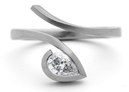 modern diamond ring pear diamond