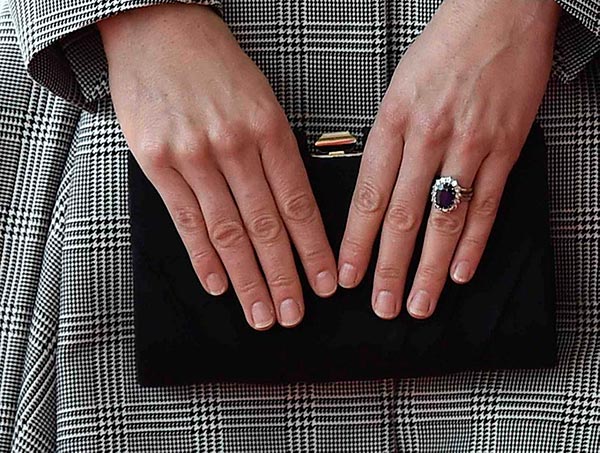 11 Kate Middletons Engagement Ring Hands Close Up