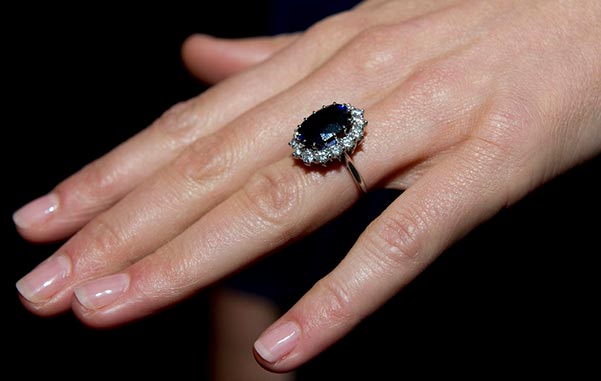 3 Kate Middletons Engagement Ring Close Up