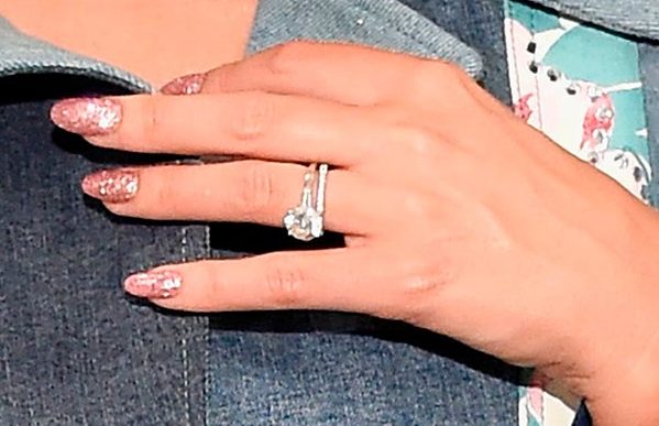 Miranda Kerr and Evan Engagement Ring