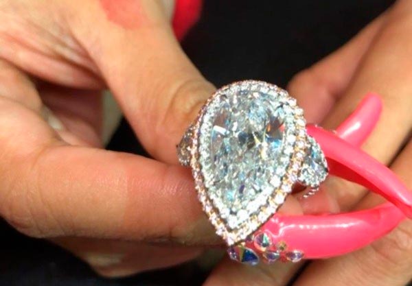 Cardi Bs Pear Shaped Diamond Engagement Ring