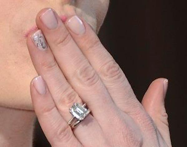 Anne Hathaways Engagement Ring Close Up