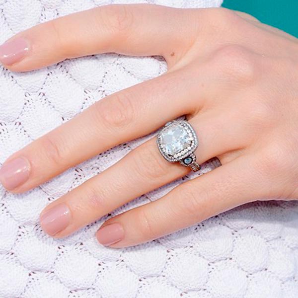 Jessica Biels Engagement Ring Close Up