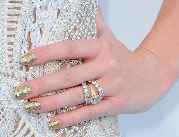 Miley Cyrus Engagement Ring Side View