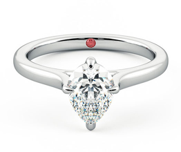 Pear diamond four-claw solitaire