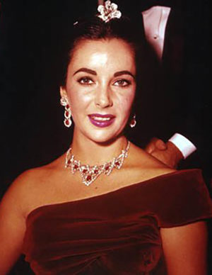 How to sell Van Cleef & Arpels jewelry 8 Van Cleef Elizabeth Taylor e1609908709255 - How to sell Van Cleef & Arpels jewelry