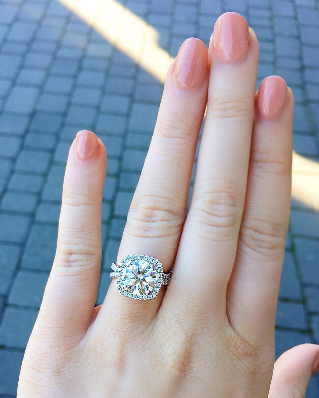 5 Carat Diamond Ring Buying Guide Apr 2023