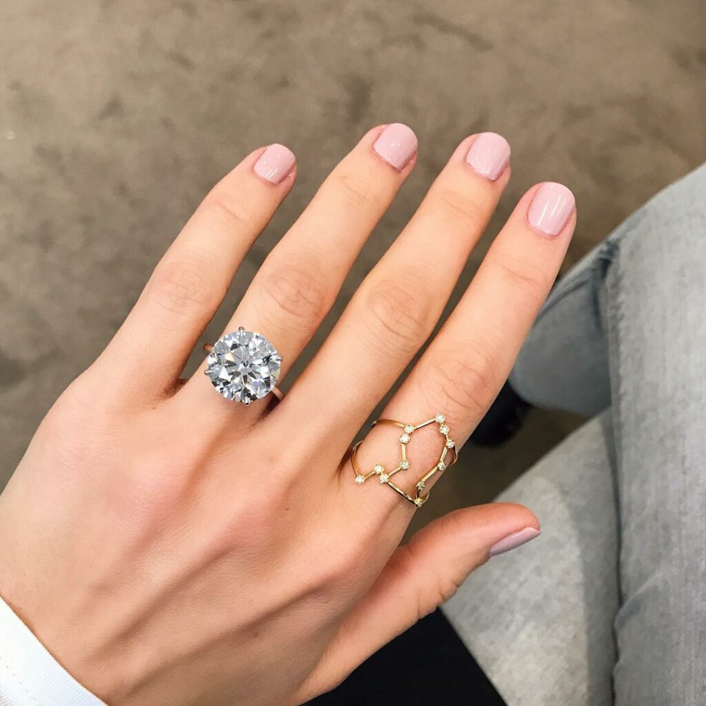 Trying on Graff's 10-carat diamond ring is just the beginning of how we  plan to spend some quality time with our “best friends” on World… |  Instagram