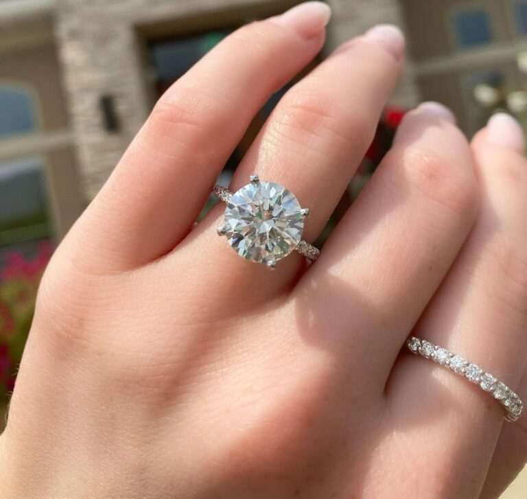 How much is a 5 carat ring