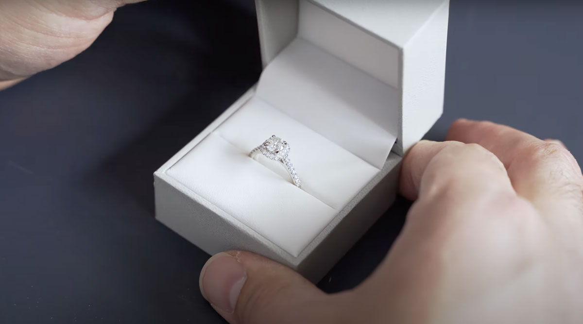 Blue Nile Ring Box See The Box & Packaging