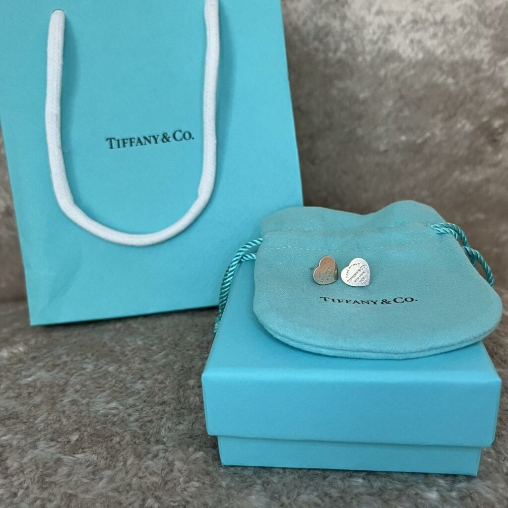 Tiffany earring box